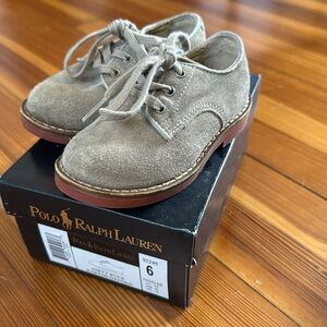 Baby boys Polo Dirty Buck Barton Oxford like new!! Size 6 toddler